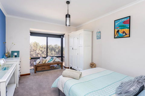 Blissful Beachfront Beachouse - Stays Accommodation 10