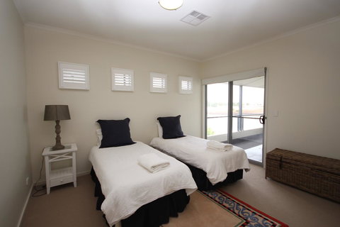 Wallaroo Marina Apartments - Stayed 42