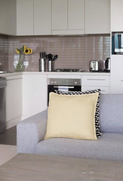 Port Adelaide Executive Waterfront Apartment - Stays Accommodation 19