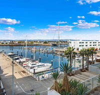 Port Adelaide Executive Waterfront Apartment - Stays Accommodation