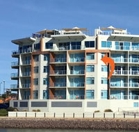Wallaroo Marina Waterfront Luxe Apartment - Stayed
