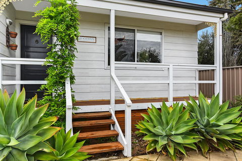 Ainslie Roberts Drive Retreat - Stays Accommodation 14