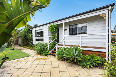 Ainslie Roberts Drive Retreat - Stays Accommodation 12