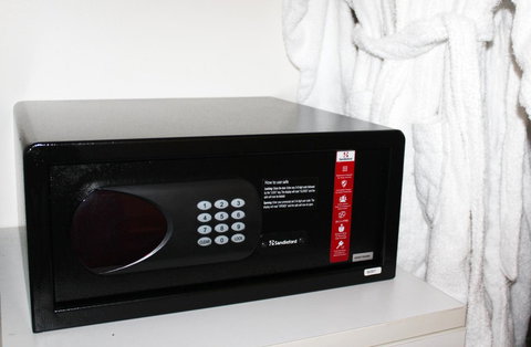 Hotel Grand Chancellor Adelaide - Stayed 24