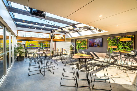 Nightcap At Finsbury Hotel - Stays Accommodation 8