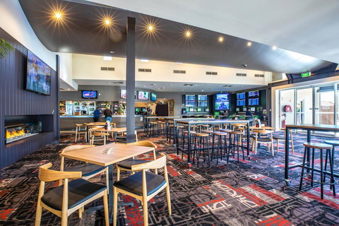 Nightcap At Finsbury Hotel - Stays Accommodation 36