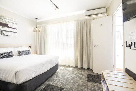 Nightcap At Finsbury Hotel - Stays Accommodation 22