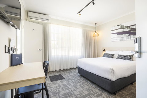 Nightcap At Finsbury Hotel - Stays Accommodation 32