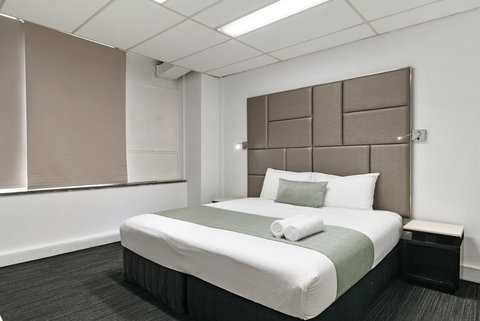 Cosmo On Bank - Stayed 7