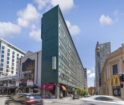 Cosmo On Bank - Stayed 0