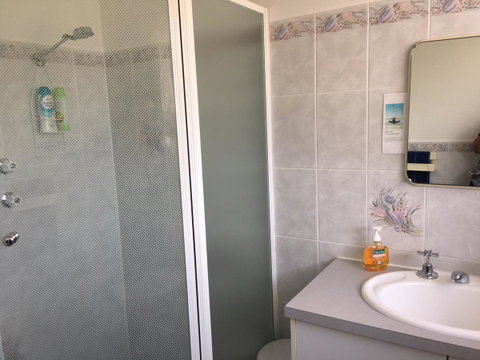 Emu Bay Holiday Homes - Stayed 35
