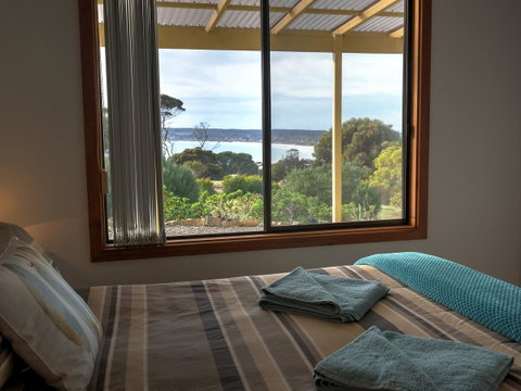 Emu Bay Holiday Homes - Stayed 32