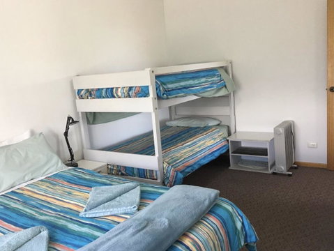 Emu Bay Holiday Homes - Stayed 12