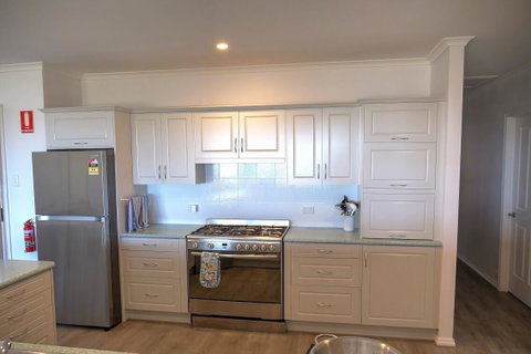 Emu Bay Holiday Homes - Stayed 22