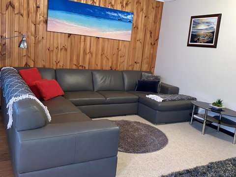 Inna Nutshell - Stays Accommodation 14