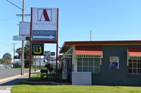 Book West Wyalong Accommodation Vacations Stayed Stayed