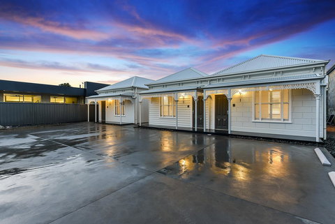 Aloha Central Luxury Apartments - Stayed 5