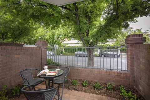 Adelaide Inn - Stayed 7