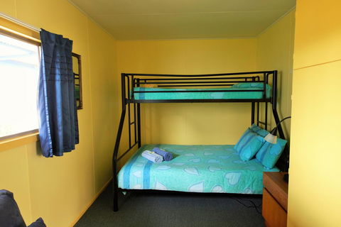 Baudin Beach Apartments - Stays Accommodation 6