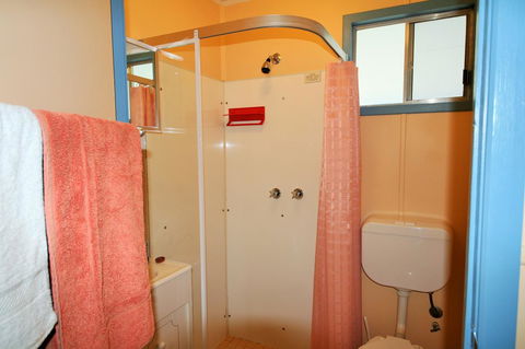 Baudin Beach Apartments - Stays Accommodation 11