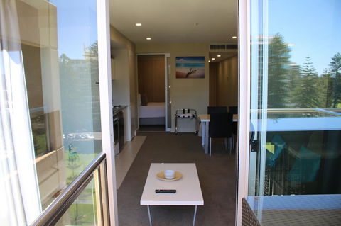 Beachside Luxury Getaway In Glenelg - Stayed 3