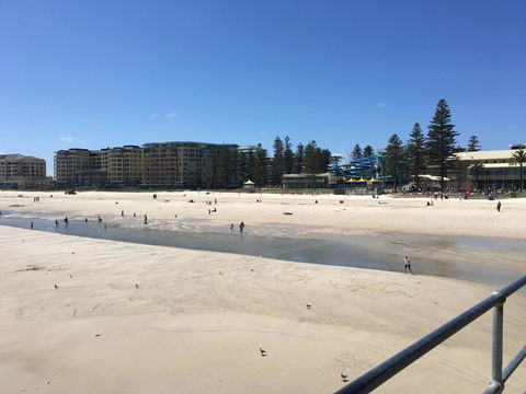Beachside Luxury Getaway In Glenelg - Stayed 16