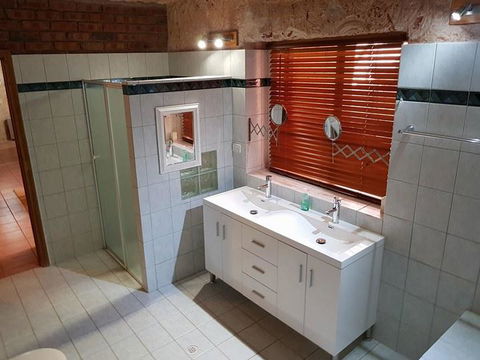 Zen Underground B&B - Stayed 14