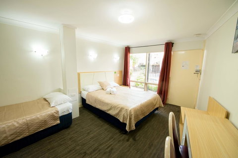 Jacksons Motor Inn - Stayed 26