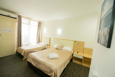 Jacksons Motor Inn - Stayed 18
