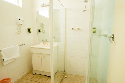 Jacksons Motor Inn - Stayed 28