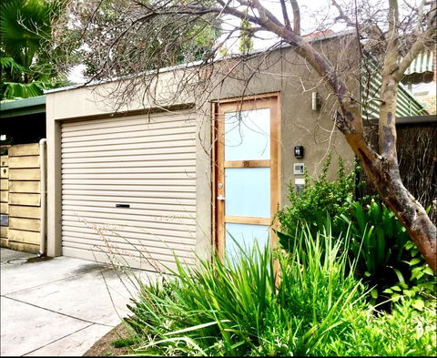 Superb Townhouse In North Adelaide - Stayed 13