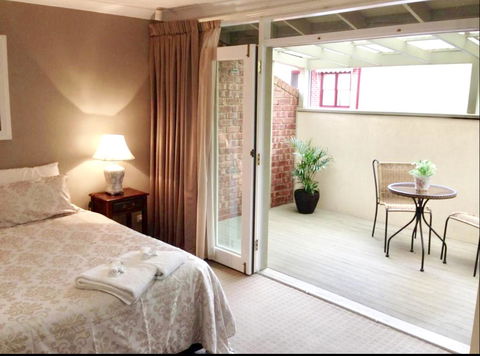 Superb Townhouse In North Adelaide - Stayed 4