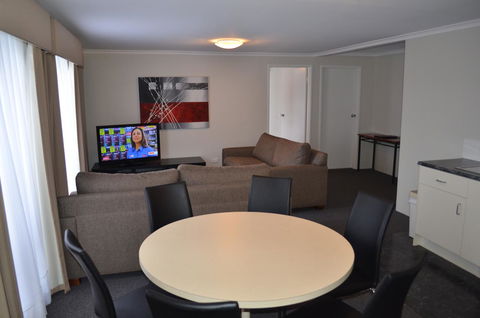 Arkana Motor Inn & Terrace Apartments - Stayed 8