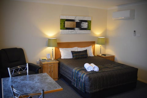 Arkana Motor Inn & Terrace Apartments - Stayed 0