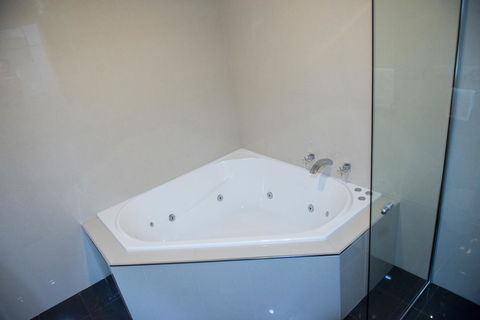 Arkana Motor Inn & Terrace Apartments - Stayed 17