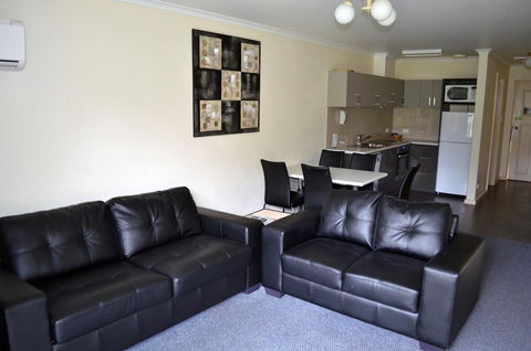 Arkana Motor Inn & Terrace Apartments - Stayed 34
