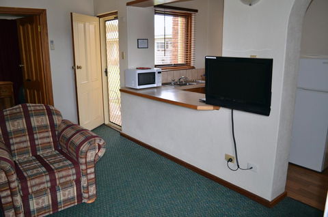Arkana Motor Inn & Terrace Apartments - Stayed 35