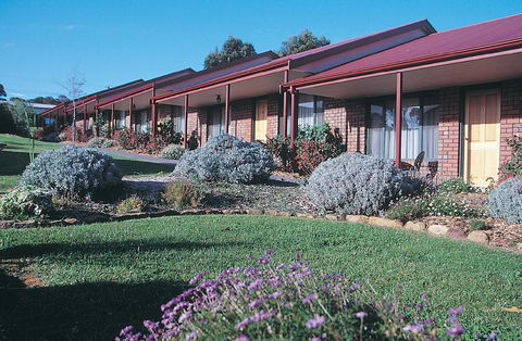 Acacia Apartments - Stayed 16