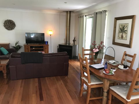 Ghost Hill Road Retreat - Stays Accommodation 6