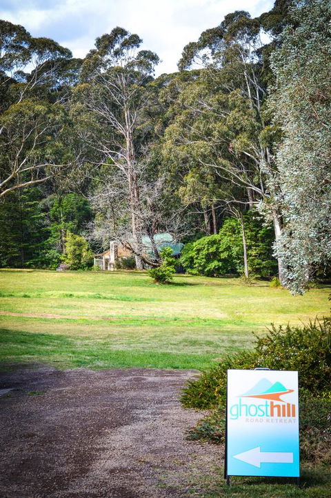 Ghost Hill Road Retreat - Stays Accommodation 10