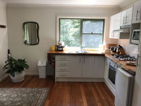 Ghost Hill Road Retreat - Stays Accommodation 7