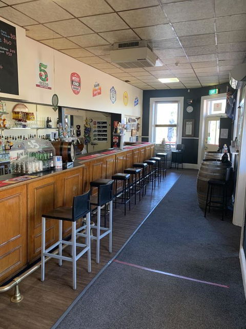 Commercial Hotel Morgan - Stayed 3