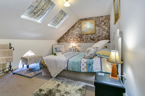 \'THE CHURCH\' Guest Home, Gawler Barossa Region - Stays Accommodation 7