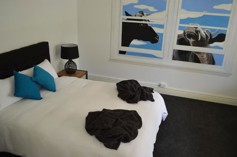Two Cow Cottage Bed & Breakfast - Stayed 23