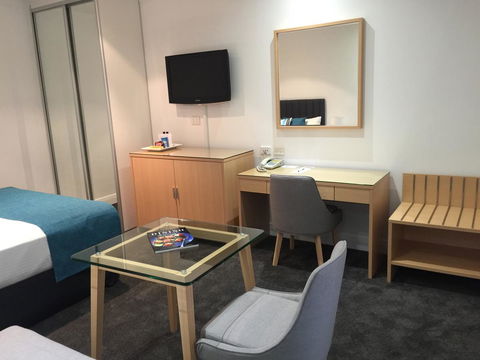 Ensenada Motor Inn And Suites - Stayed 10