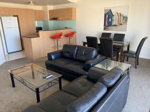 Ensenada Motor Inn And Suites - Stayed 21