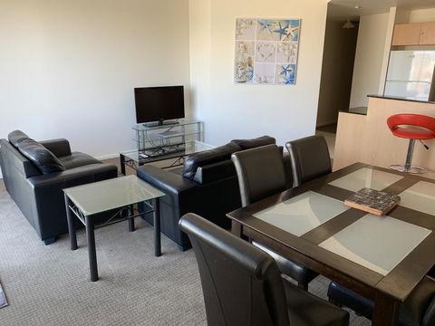 Ensenada Motor Inn And Suites - Stayed 32