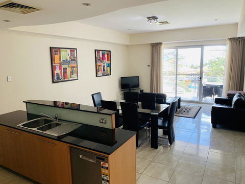 Ensenada Motor Inn And Suites - Stayed 41