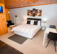 Seppelts View Cabins - Stayed