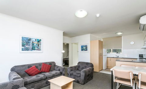 Glenelg Holiday Apartments - Corfu - Stayed 3